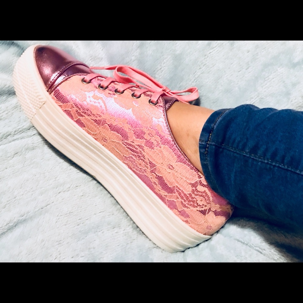 Pink Lace Metallic Platform Sneaks❤️ - Picture 3 of 8